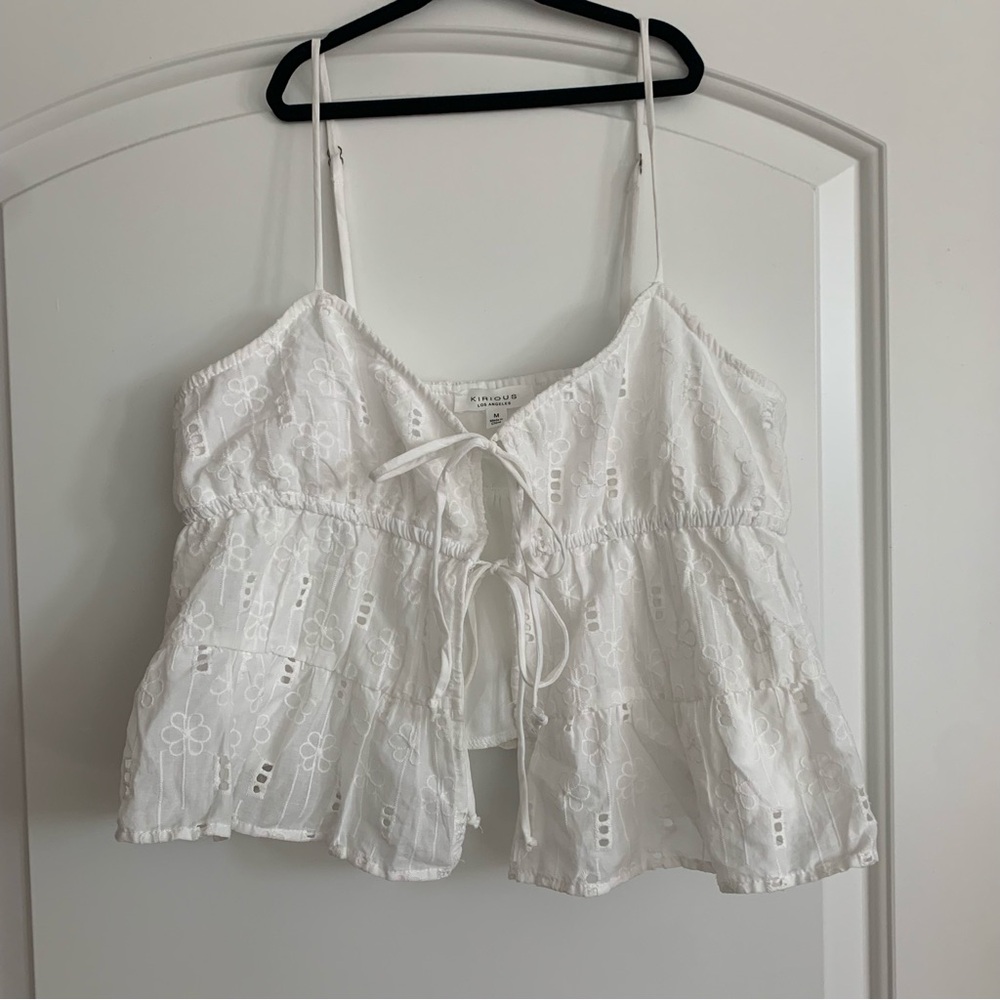 KIRIOUS Los Angeles White Eyelet Lace Tie Front Top Size M